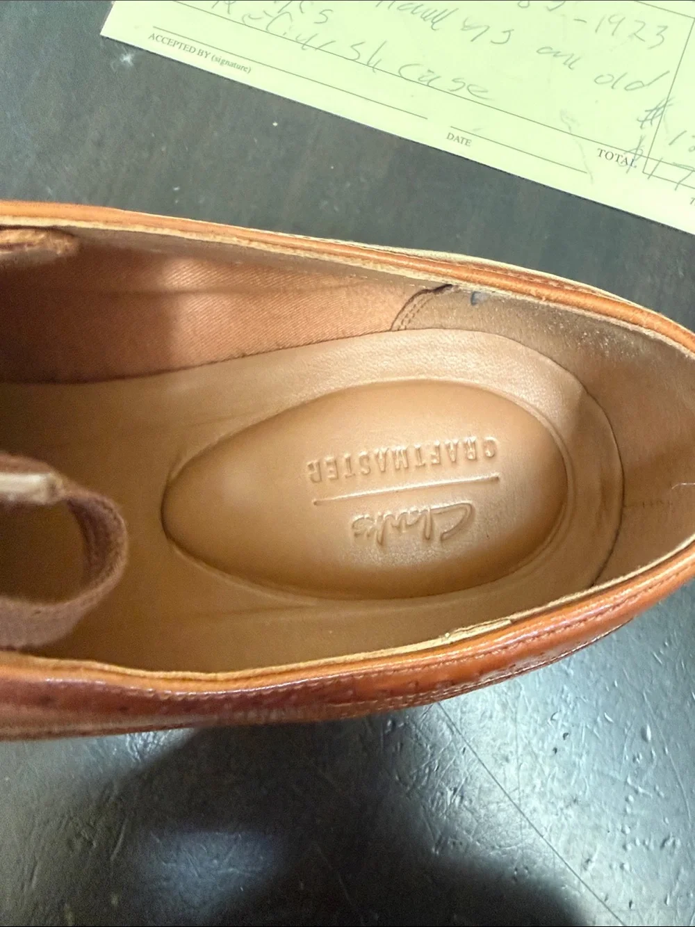 Clarks Tan Brown Leather Wingtip Derby Shoes